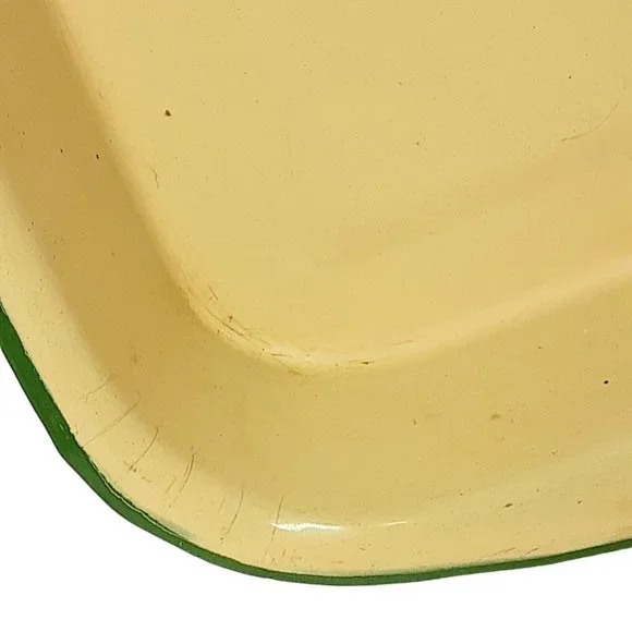 Cream and Green Enamelware Cake Casserole Pan Vintage Farmhouse Bakeware Decor - Picture 14 of 14